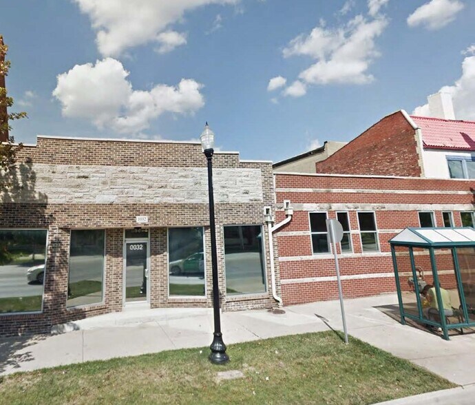 1032 E Washington St, Indianapolis, IN à louer - Photo de l’immeuble – Image 1 sur 2