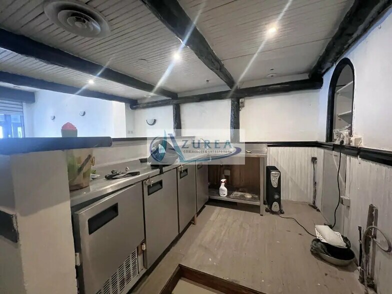 Local commercial dans Nice à vendre - Photo intérieure – Image 2 sur 12