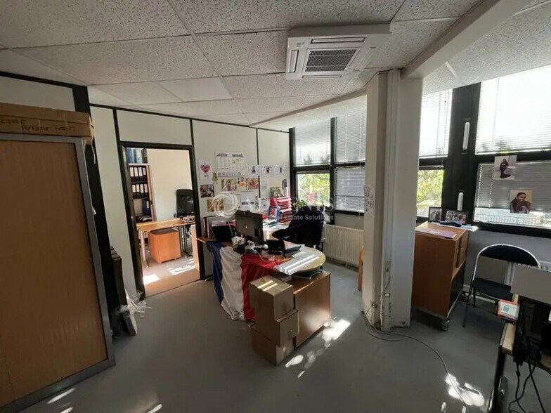 Bureau dans Champigny-sur-Marne à louer - Photo intérieure – Image 3 sur 6