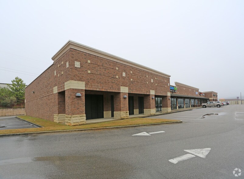 206 Bowling Ln, Pelham, AL à louer - Photo de l’immeuble – Image 3 sur 7