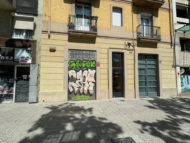 6 Locales rentabilidad centro Barcelona portefeuille de 6 biens à vendre sur LoopNet.fr - Photo intérieure – Image 1 sur 70
