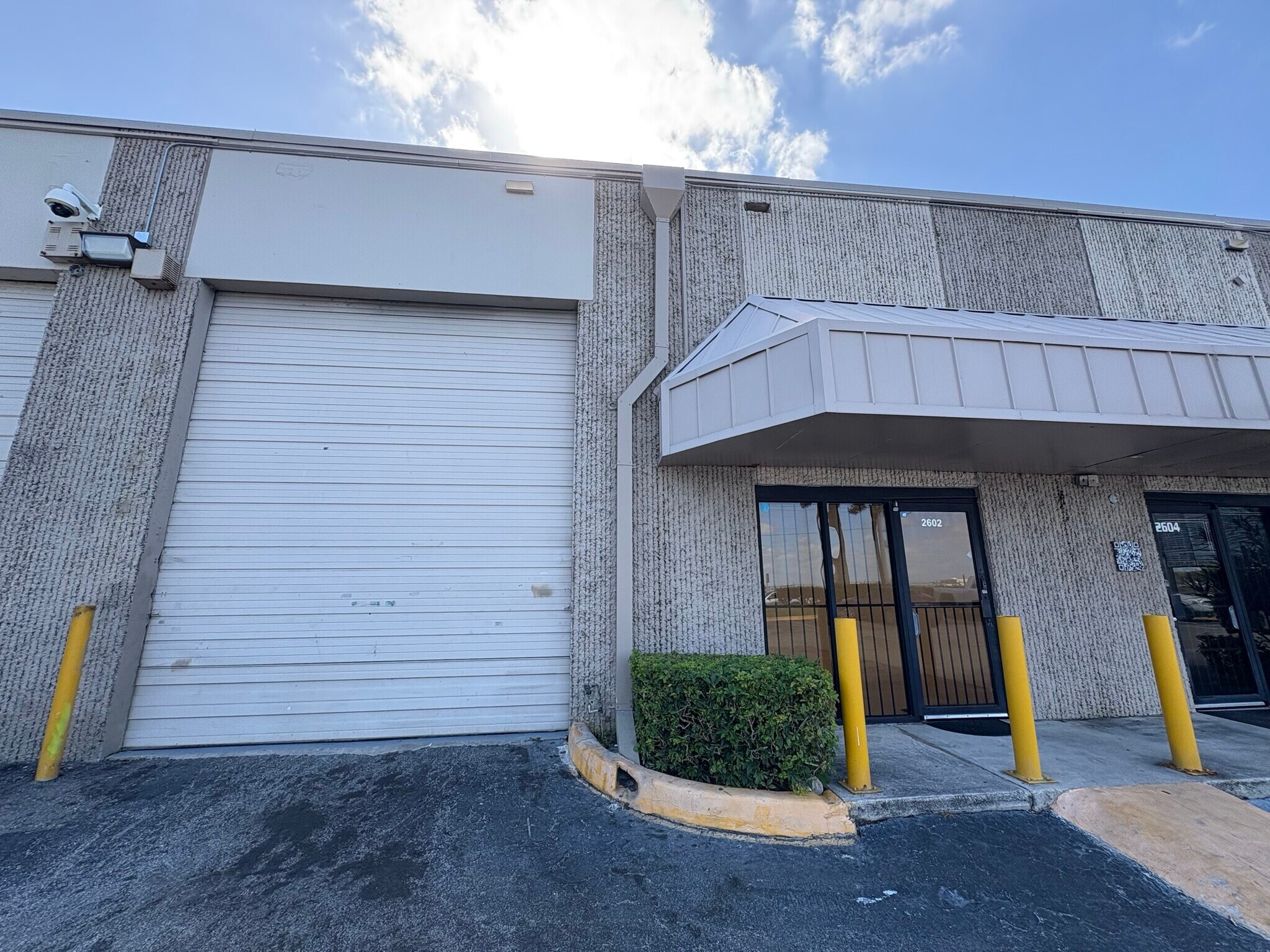 2600-2634 NW 72nd Ave, Miami, FL à louer Photo de l’immeuble– Image 1 sur 4
