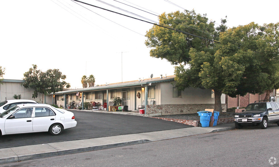 930-940 Parker Ct, Santa Clara, CA à vendre - Photo de l’immeuble – Image 2 sur 2