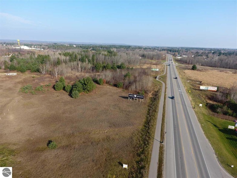 I-75 Business Loop, West Branch, MI à vendre - Photo de l’immeuble – Image 2 sur 2