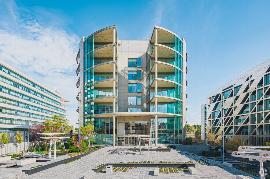 Calle Vía de los Poblados, 1 - 3, Madrid, Madrid à louer - Photo de l’immeuble – Image 3 sur 22