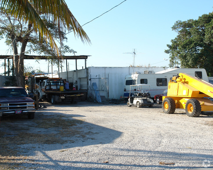 161 SW 2nd St, Homestead, FL à vendre - Photo principale – Image 1 sur 2