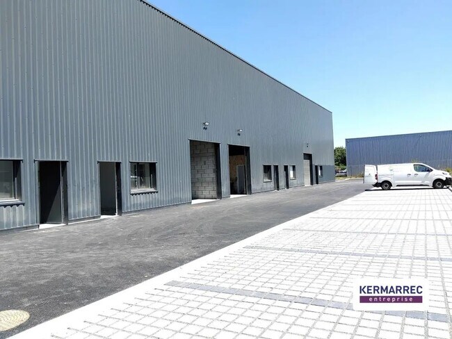 Plus de détails pour Bureau, Local d'activités à louer