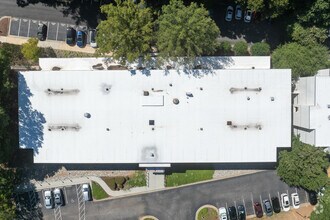 101 SW Cary Pky, Cary, NC - Vue aérienne  vue de carte - Image1