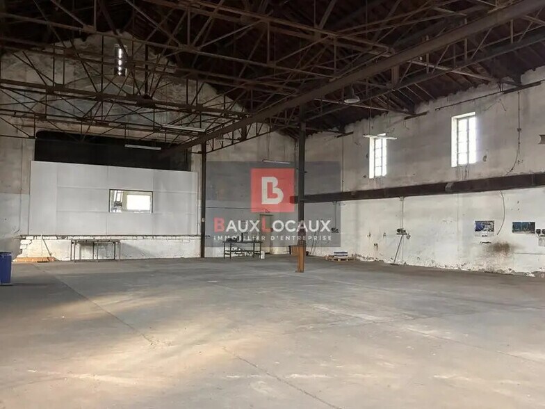 Industriel/Logistique dans Châteaurenard à louer - Photo de l’immeuble – Image 3 sur 9