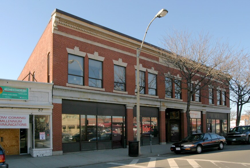 15-31 Hollis St, Framingham, MA à vendre - Photo principale – Image 1 sur 5