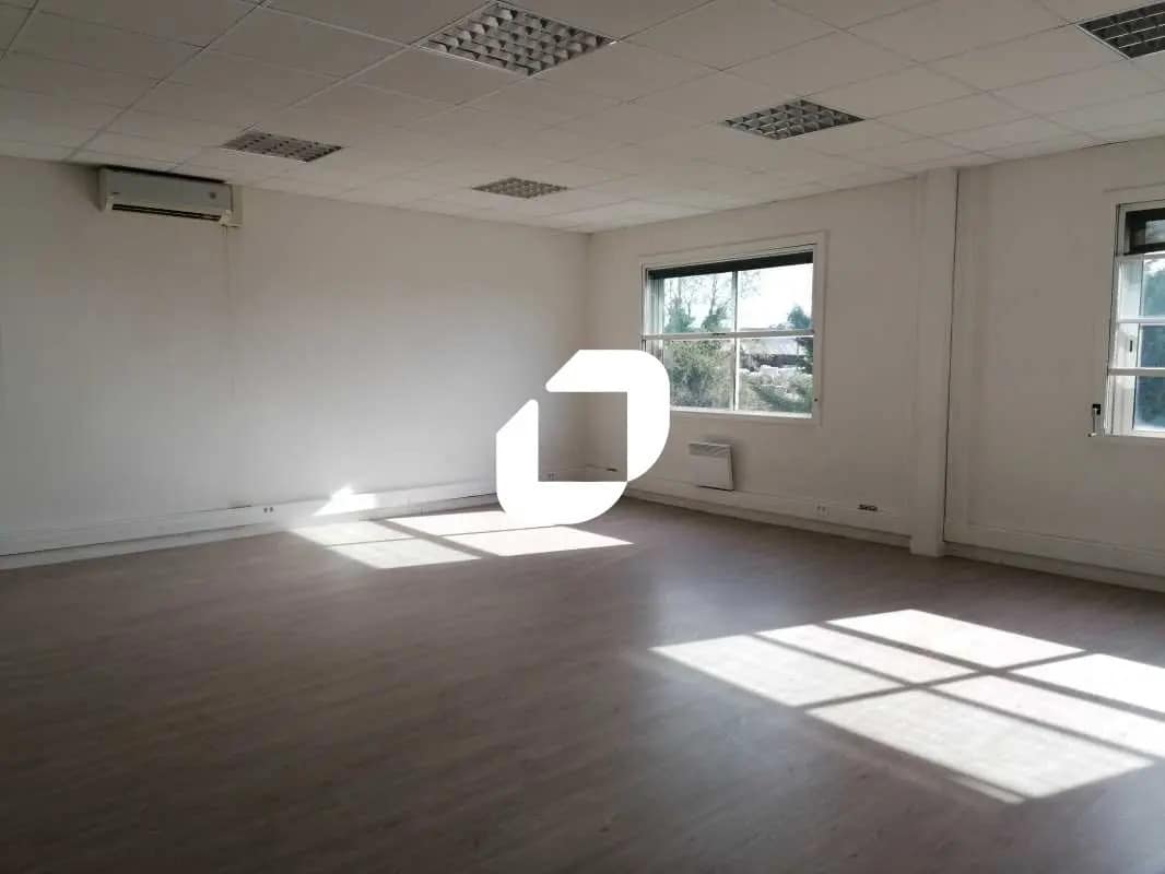 Bureau dans Bègles à louer Photo intérieure– Image 1 sur 7