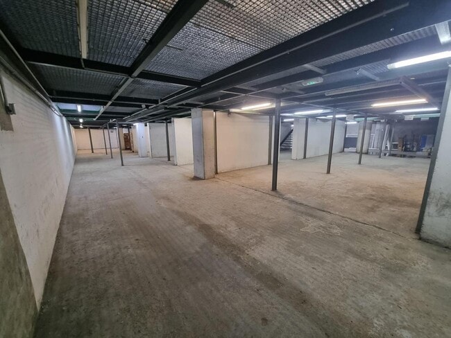 Plus de détails pour 7 Rue De La Noue, Bagnolet - Industriel/Logistique à louer
