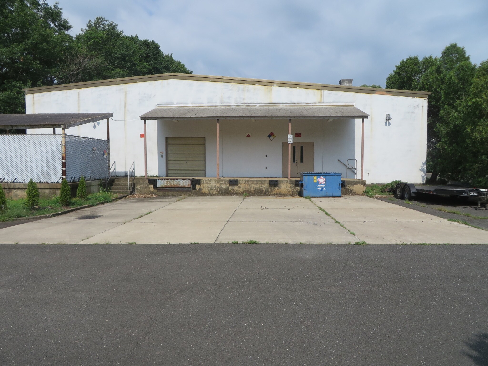 6 Bell Ave, Somerville, NJ à louer Photo principale– Image 1 sur 4