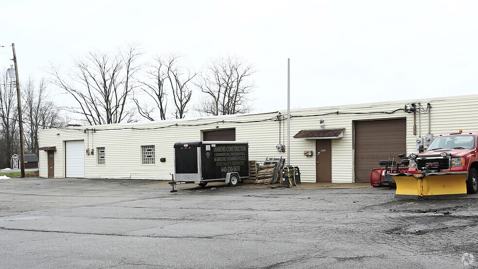 6560 Royalton Rd, North Royalton, OH à louer - Photo de l’immeuble – Image 2 sur 2