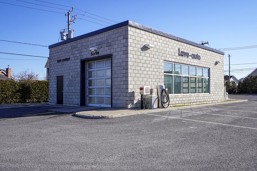 405-415 Rue De Carillon, Saint-jean-sur-richelieu, QC à vendre - Photo de l’immeuble – Image 2 sur 6
