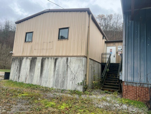 7260 Ky Route 114, Prestonsburg, KY à vendre - Photo de l’immeuble – Image 3 sur 23