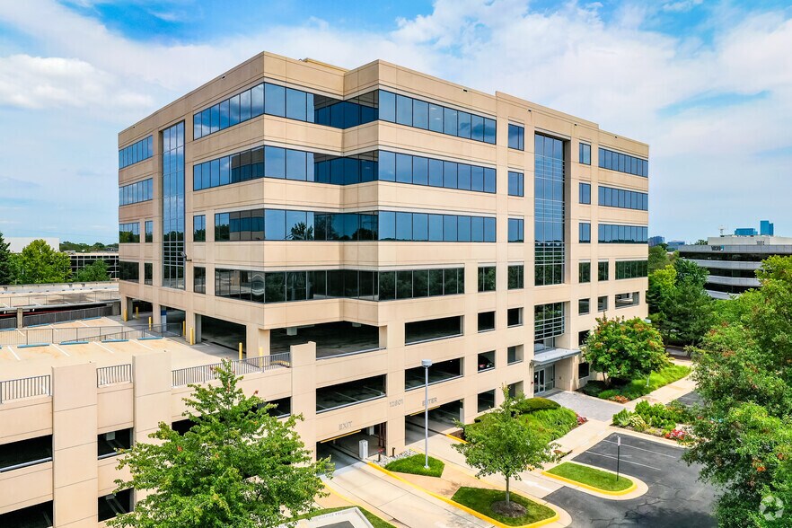 12801 Worldgate Dr, Herndon, VA à louer - Photo de l’immeuble – Image 2 sur 11