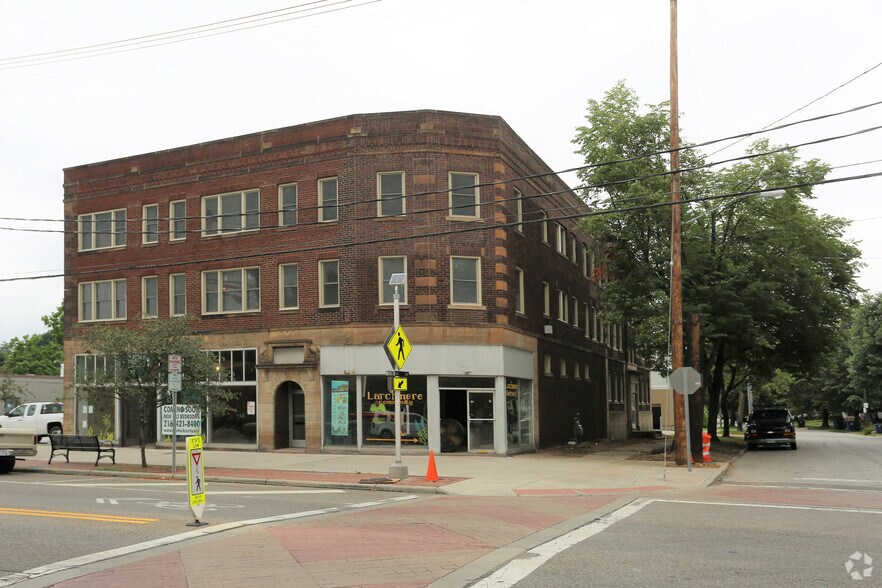 12635 Larchmere Blvd, Cleveland, OH à louer - Photo de l’immeuble – Image 1 sur 2