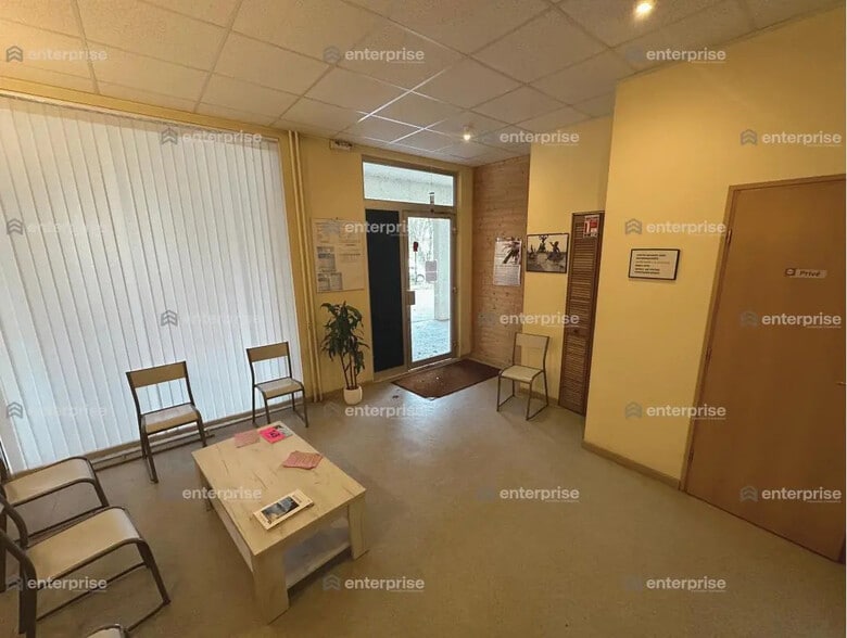 Local commercial dans Gouvieux à vendre - Photo de l’immeuble – Image 2 sur 9