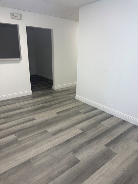 3908 N 29th Ave, Hollywood, FL à louer - Photo intérieure – Image 2 sur 13