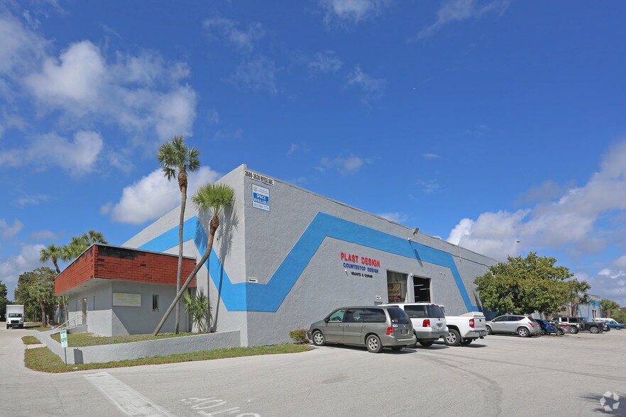 3600-3630 Reese Ave, Riviera Beach, FL à louer - Photo principale – Image 1 sur 6