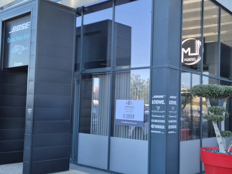 Local commercial dans Perpignan à louer - Photo de l’immeuble – Image 2 sur 4