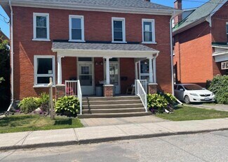Plus de détails pour 271 Thomas St, Peterborough, ON - Logement à vendre