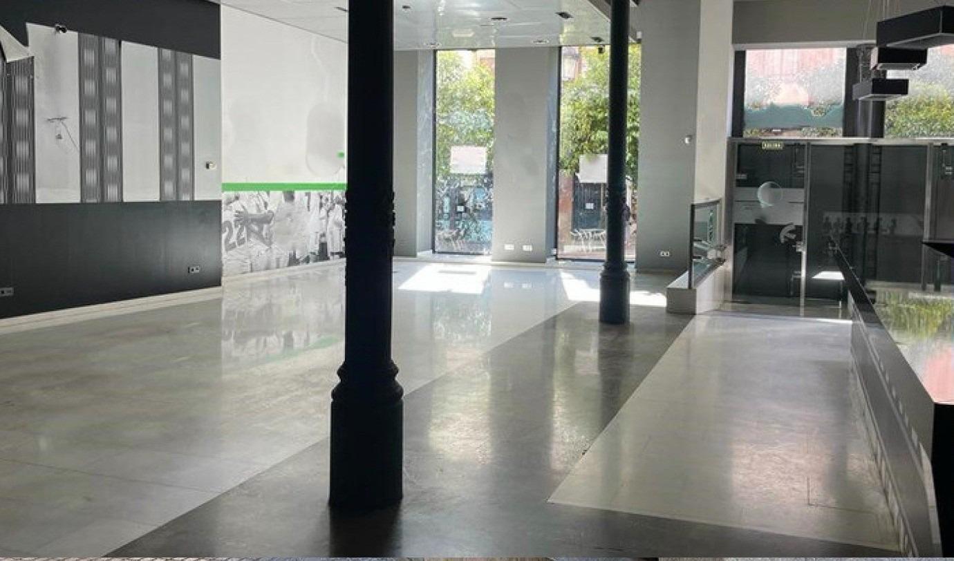 Local commercial dans Córdoba, Córdoba à vendre Photo intérieure– Image 1 sur 7