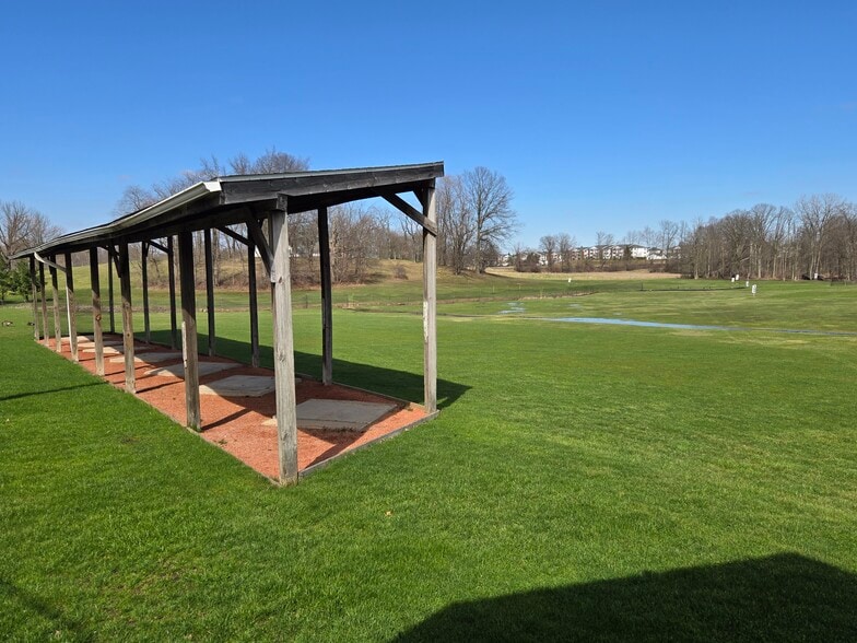 3873 Wyoga Lake Rd, Stow, OH à vendre - Photo principale – Image 1 sur 12