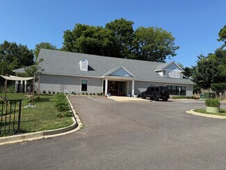 Plus de détails pour 1430 Poplar Ave, Memphis, TN - Bureau à vendre