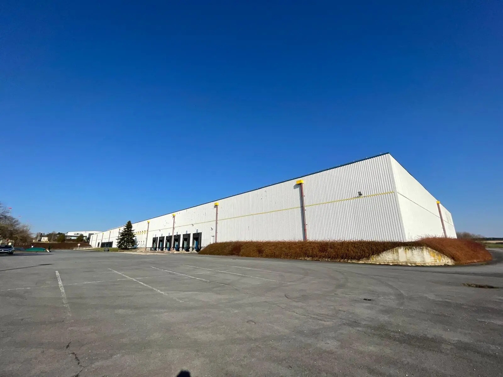 Rue De La Nau Des Vignes, La Veuve à louer Photo de l’immeuble– Image 1 sur 4