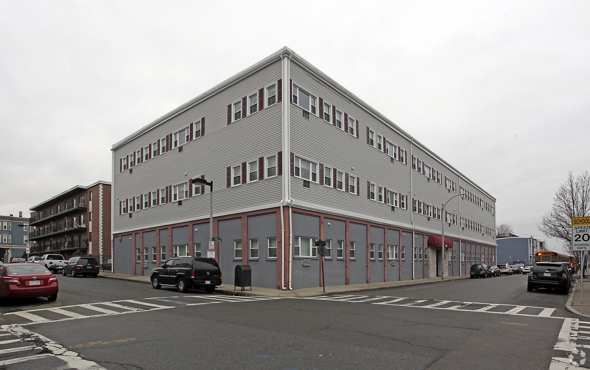 740 E 7th St, Boston, MA à vendre Photo principale– Image 1 sur 3