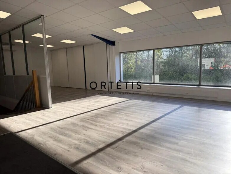 36 Rue De Marclan, Muret à louer - Photo intérieure – Image 3 sur 12