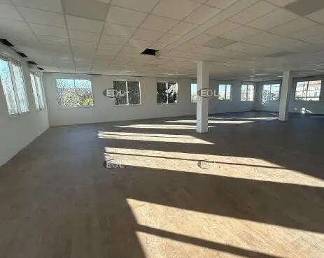 Bureau dans Le Pontet à louer - Photo intérieure – Image 3 sur 5