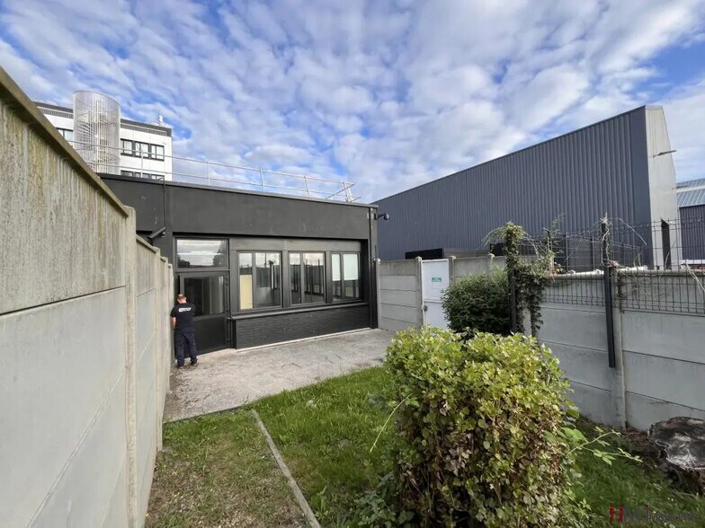 Bureau dans Le Havre à louer - Photo de l’immeuble – Image 2 sur 19