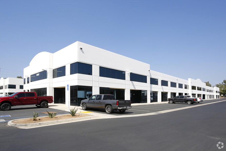 10020 Indiana Ave, Riverside, CA à louer - Photo principale – Image 3 sur 8