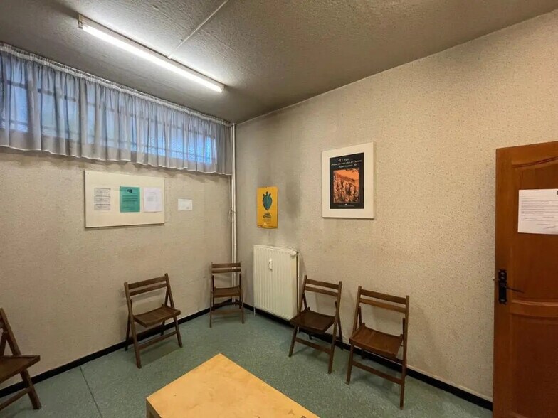 Local commercial dans La Madeleine à vendre - Photo intérieure – Image 2 sur 3