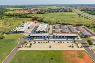 Plus de détails pour 3825 NW 166th St, Edmond, OK - Différents types d’espaces à louer