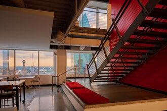 750 N Saint Paul St, Dallas, TX à louer Photo intérieure– Image 1 sur 13
