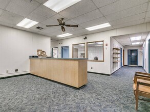 20670 Walker St, Harrah, OK à louer Photo intérieure– Image 2 sur 4