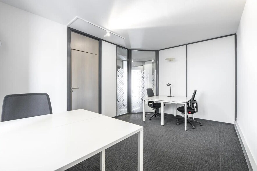 27/29 Rue Raffet, Paris à louer - Photo de l’immeuble – Image 3 sur 9