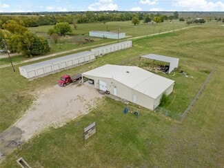 Plus de détails pour 6240 Airport Rd, Paris, TX - Spécialisé à vendre