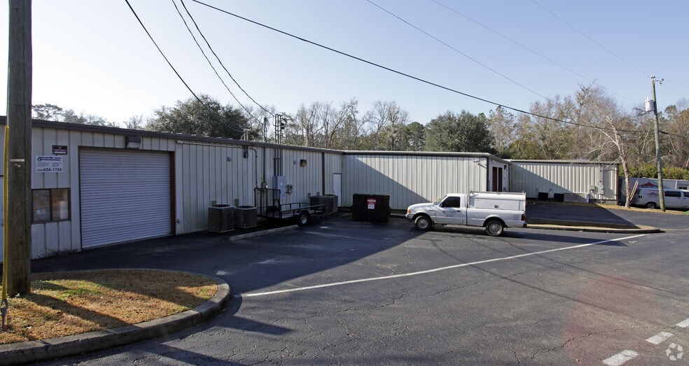 502 Capital Cir SE, Tallahassee, FL à vendre - Photo de l’immeuble – Image 3 sur 14