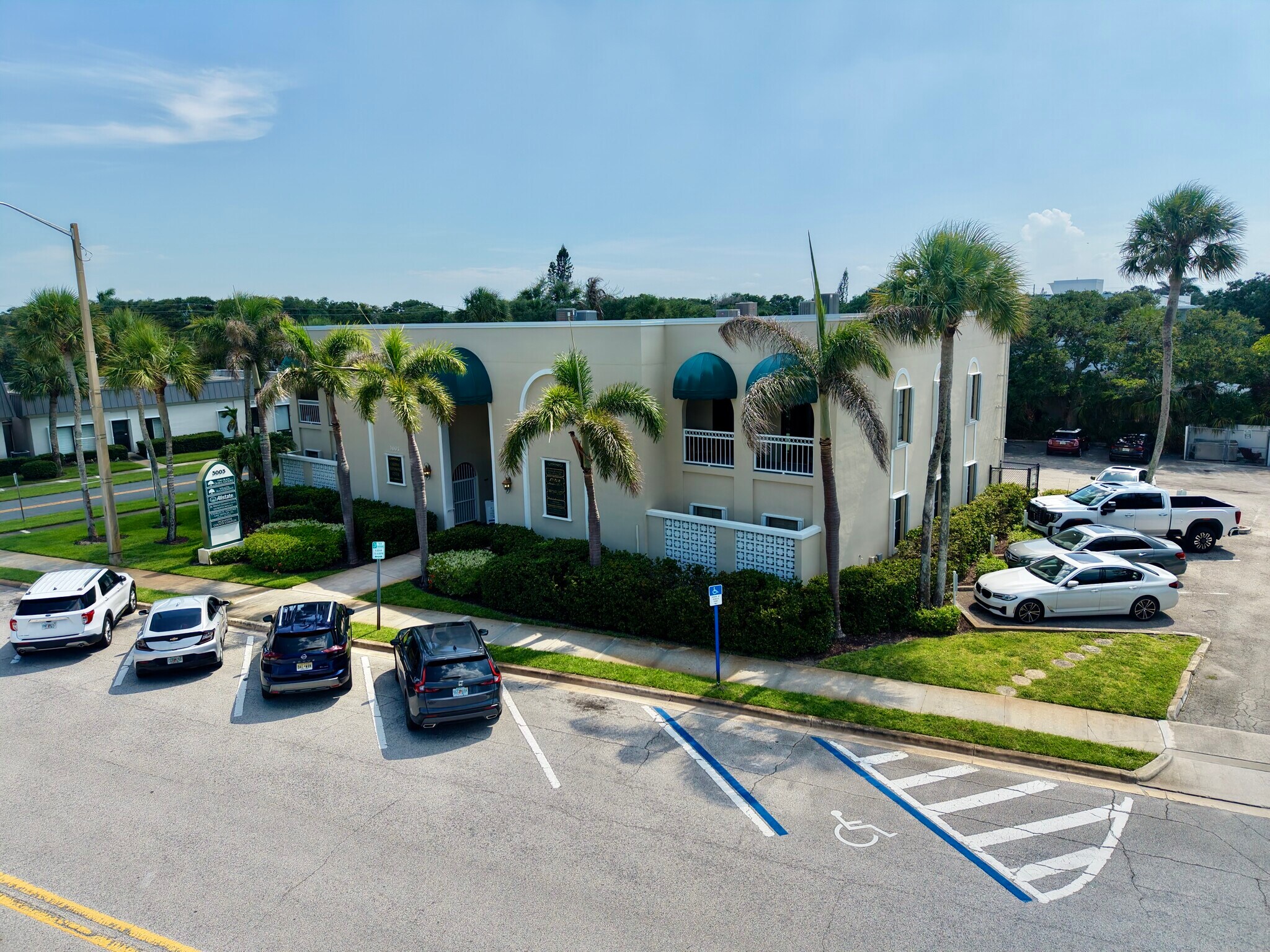 3003 cardinal Dr, Vero Beach, FL à vendre Photo de l’immeuble– Image 1 sur 10