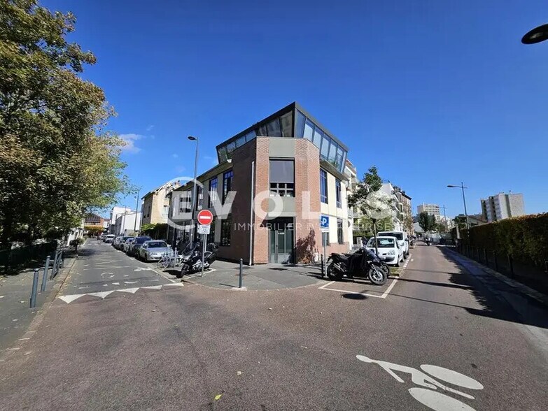 Bureau dans Vanves à louer - Photo de l’immeuble – Image 1 sur 21