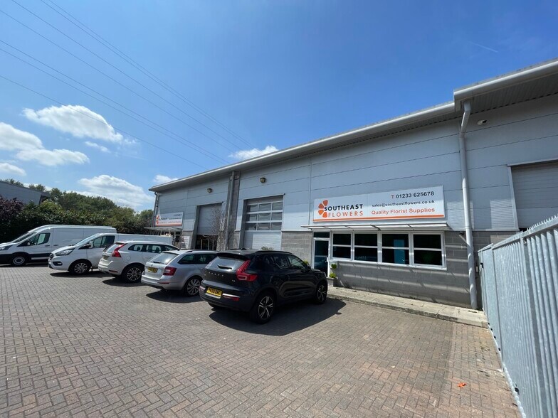 Dencora Way, Ashford à louer - Photo de l’immeuble – Image 1 sur 5