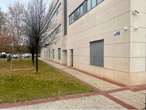 Local commercial dans Getafe, Madrid à louer Photo intérieure– Image 2 sur 40