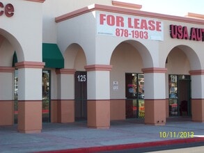 5015 W Sahara Ave, Las Vegas, NV à louer Photo intérieure– Image 1 sur 4