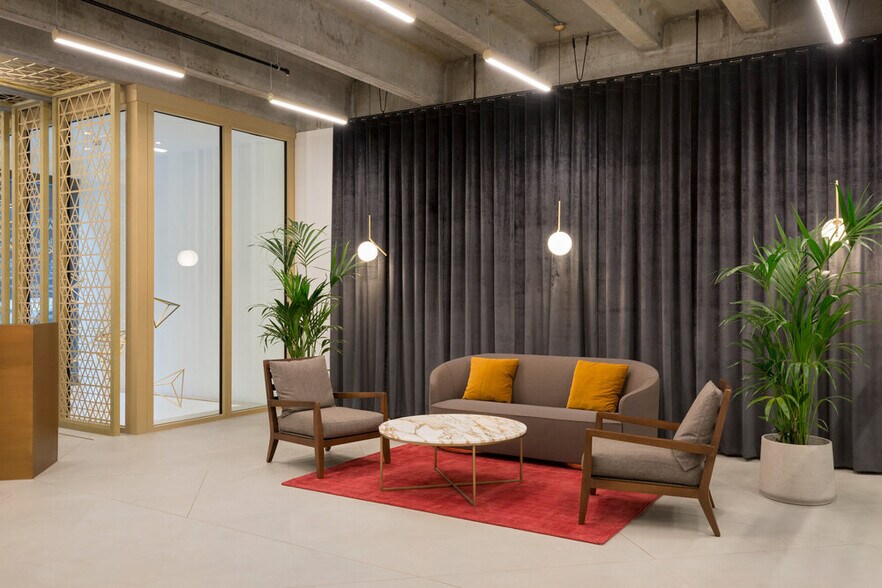 10-12 Alie St, Londres à louer - Photo de l’immeuble – Image 1 sur 26