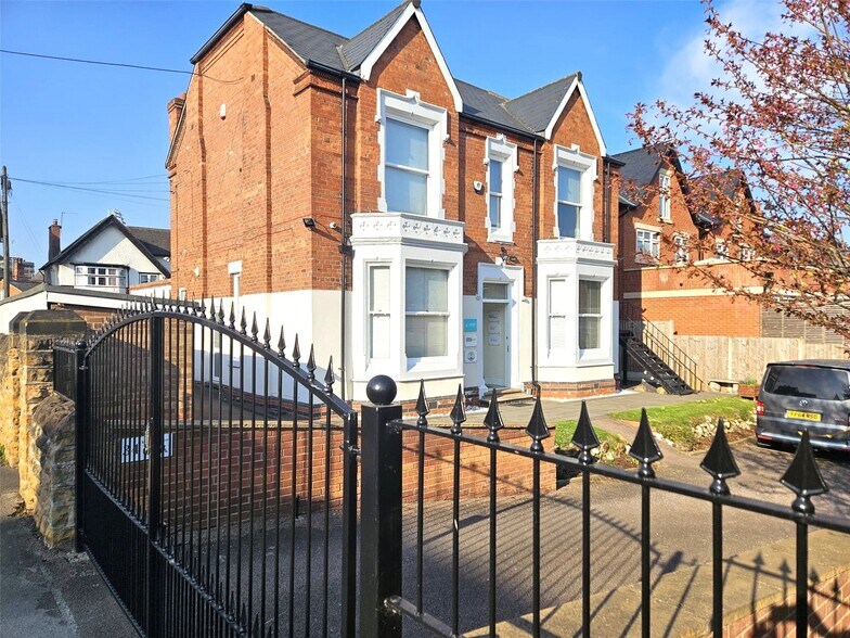 34 Millicent Rd, West Bridgford à louer - Photo de l’immeuble – Image 2 sur 3